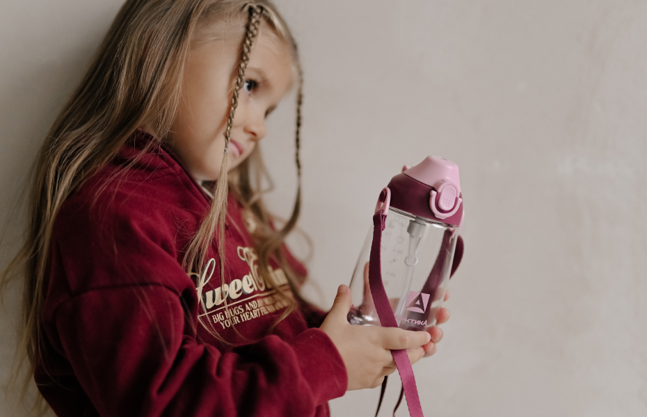 Детские бутылки для воды с наклейками