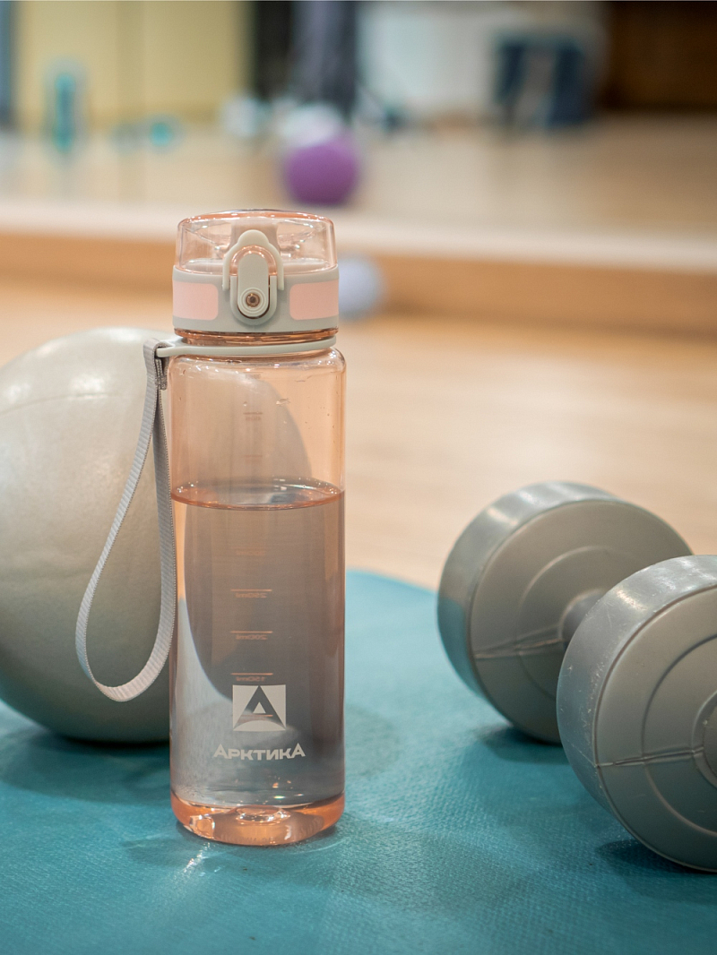 Тритановая бутылка 0.5л серии 720 глянцевая розовая с ситечком - 2