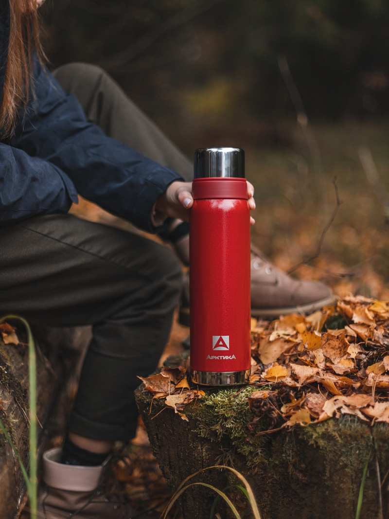 Термос 0.9л серии 106 красный с узким горлом и молотковой эмалью - 4