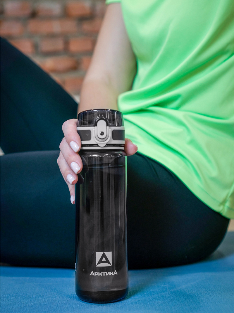 Тритановая бутылка 0.5л серии 720 глянцевая чёрная с ситечком - 4