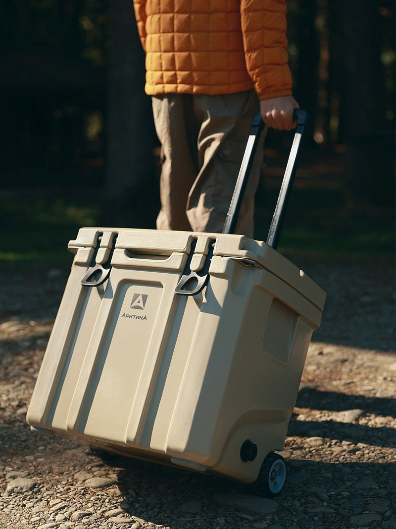 Бежевый термоконтейнер 2600 на 35 литров - 11